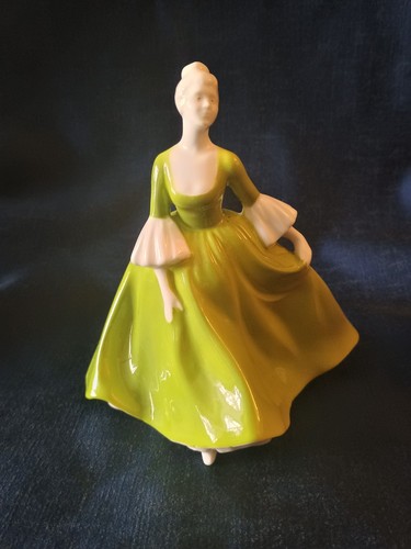 Coalport style mary bone - style,