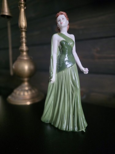 Coalport figurine ladies - figurine, of