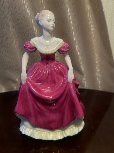 Coalport ladies fashion - of,