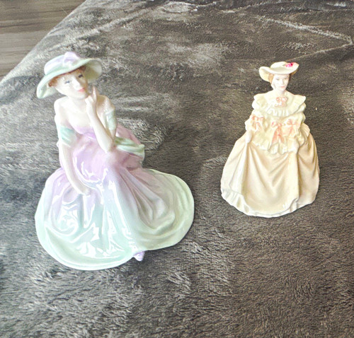 Coalport ladies fashion 2x - of,