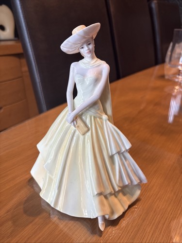 Coalport ladies fashion - of,