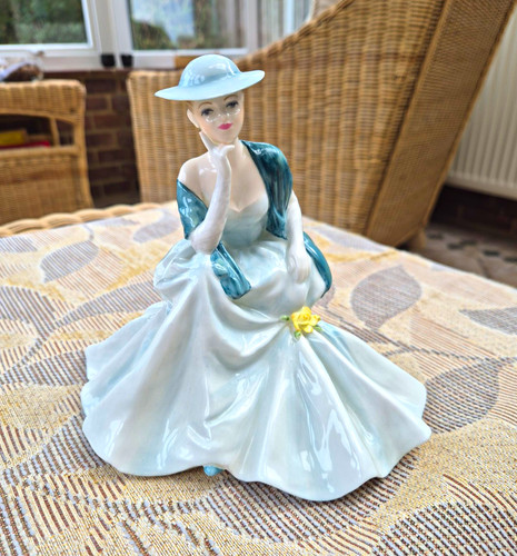 Coalport ladies fashion - coalport, of