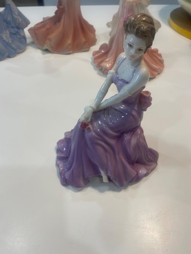 Coalport bone china figurine - ,