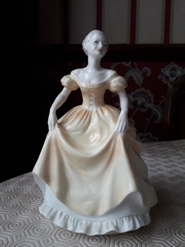 Coalport ladies fashion - ,