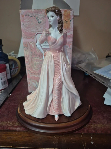 Jacqueline figurine - jacqueline, by